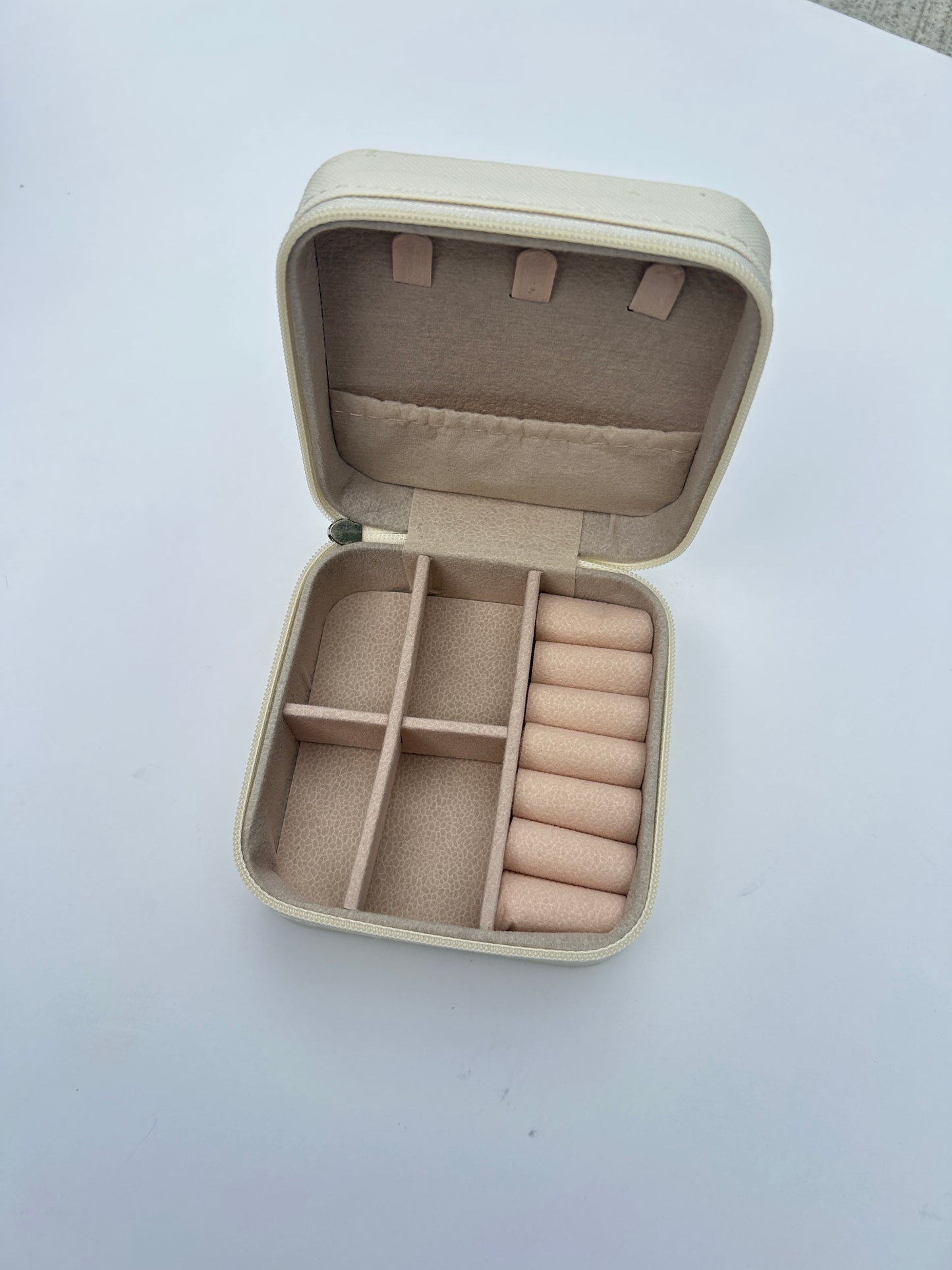 Judy Jewelry Box - Cream