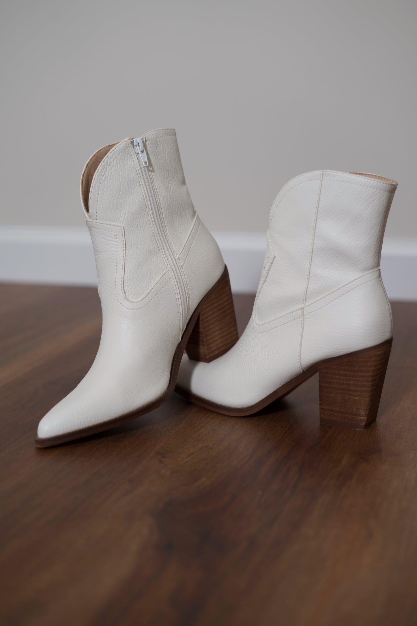 Lainey Western Booties - White