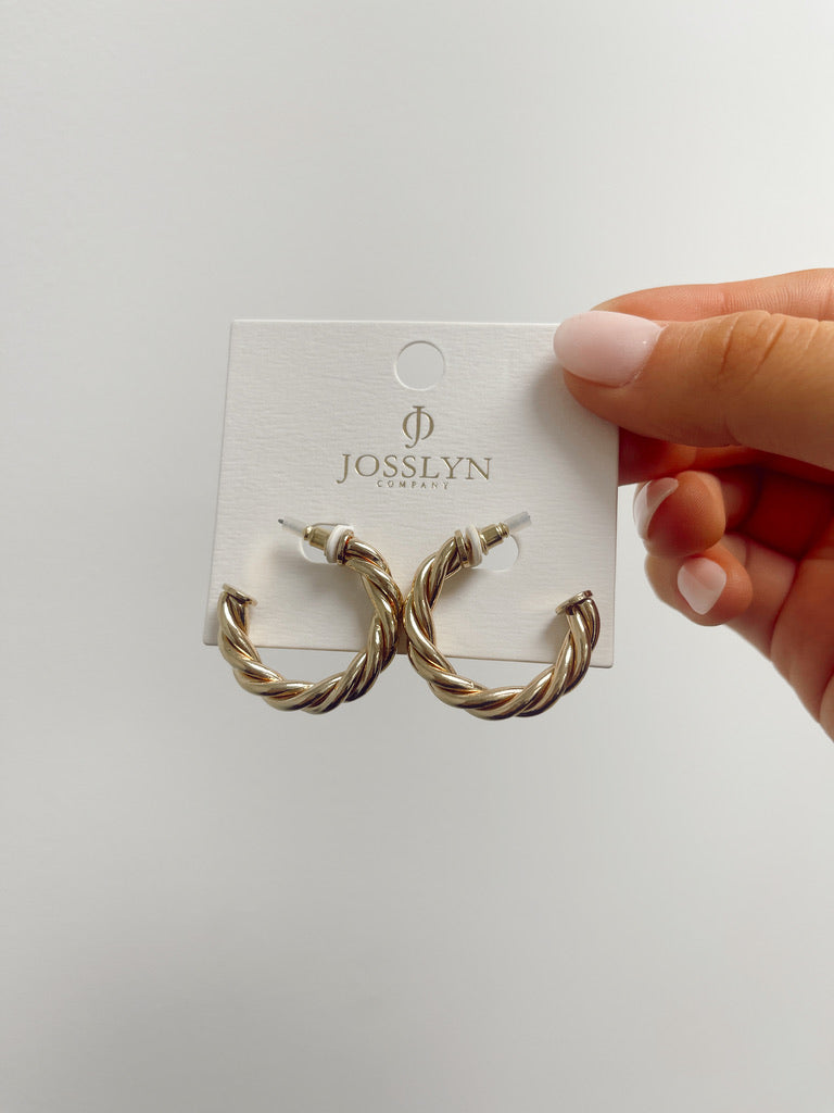 Stella Twisted Hoop Earrings - Gold