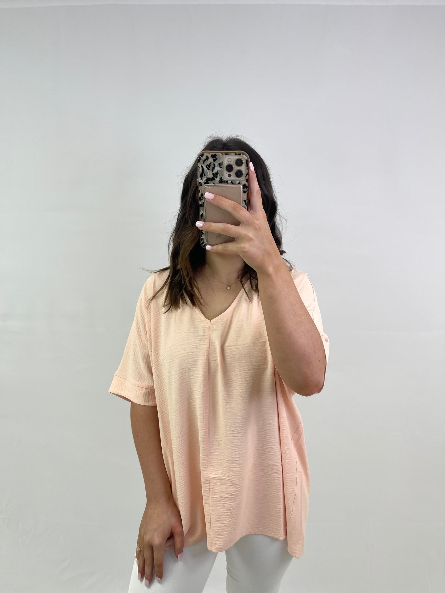 Betty Airflow V-Neck Top - Light Peach